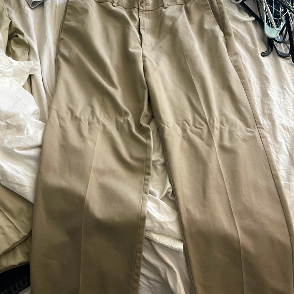Classic fit haggar khaki pants